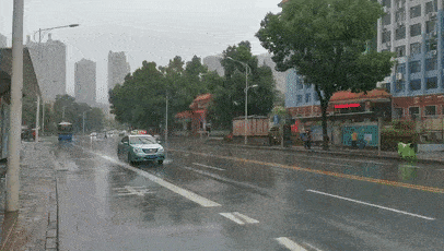 部分乡村道路积水 有滑坡风险 当地干部群众已组织抢修 桥梁两座被