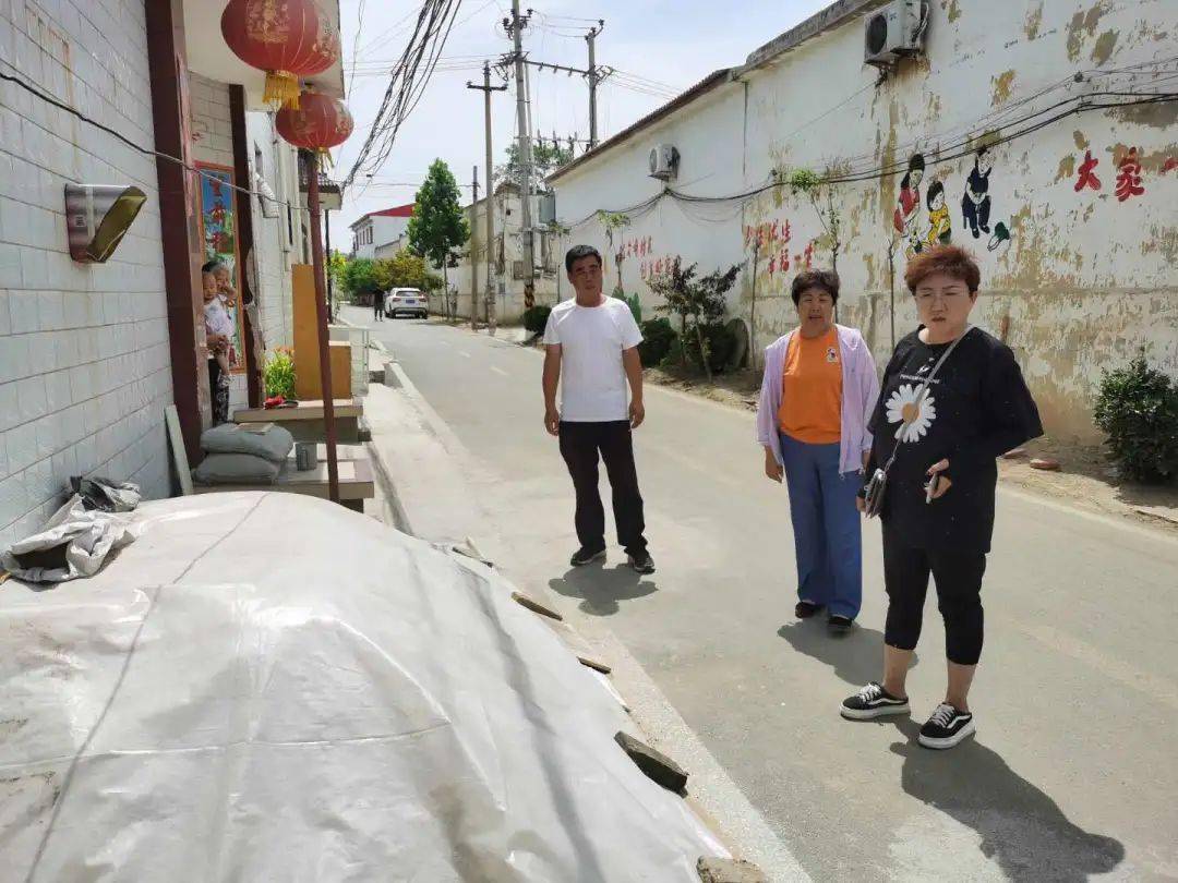 导各村常态化防疫值班情况宣传委员杨晓月督导创城工作和分包村重点工作