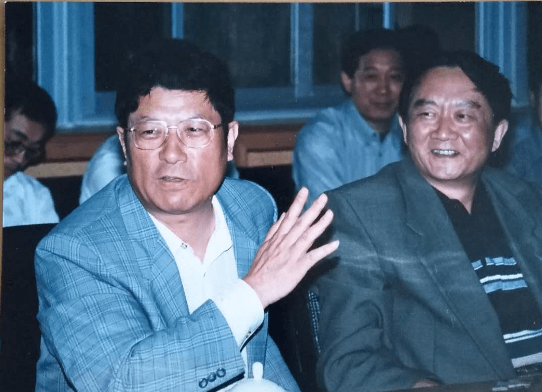 教育|50年编辑生涯琐记丨一位行走在教育书刊之间的记录者