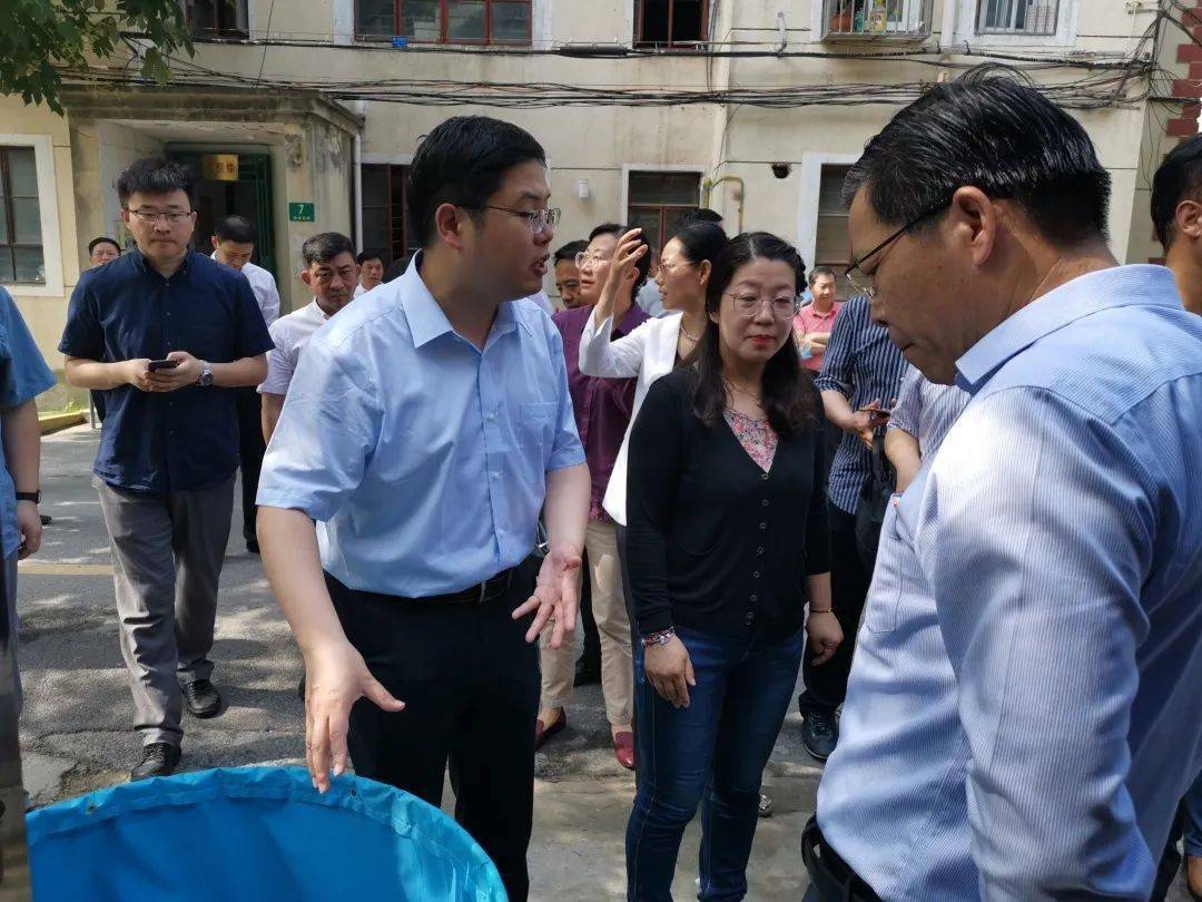 要闻区绿化市容局领导赴友谊路街道开展生活垃圾分类工作现场会