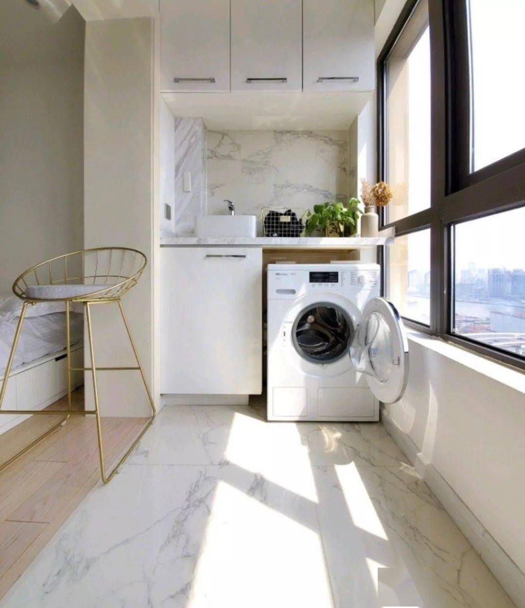 阳台有必要装洗衣池 aff906bcd0b84f54a38d75381ae69b1c.jpeg