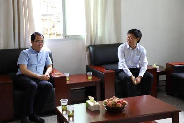 服务|【调查研究】省编办、省法院联合调研组到纳雍法院阳长法庭调研