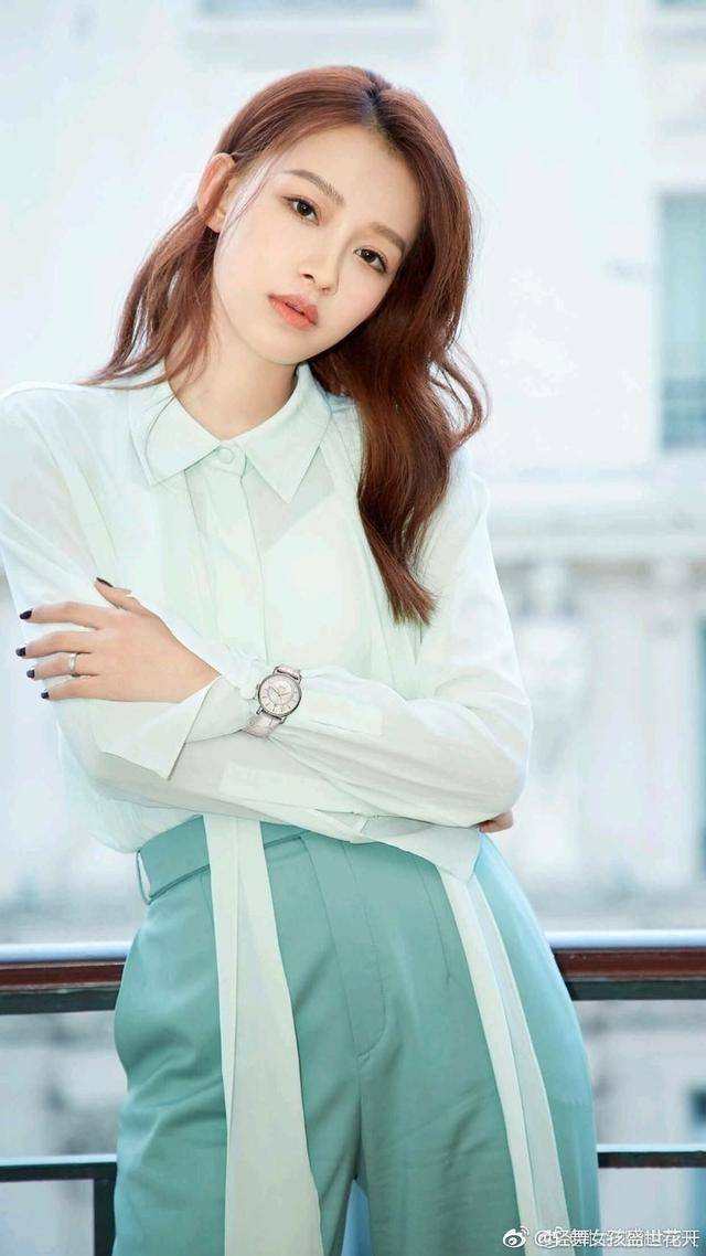 孙怡身材好又会穿,怪不得"迷住"董子健