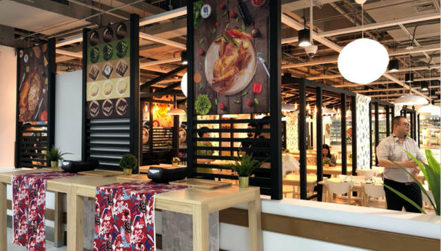 开餐厅、搞跨界、做直播，零售业化危为机的“新玩法”