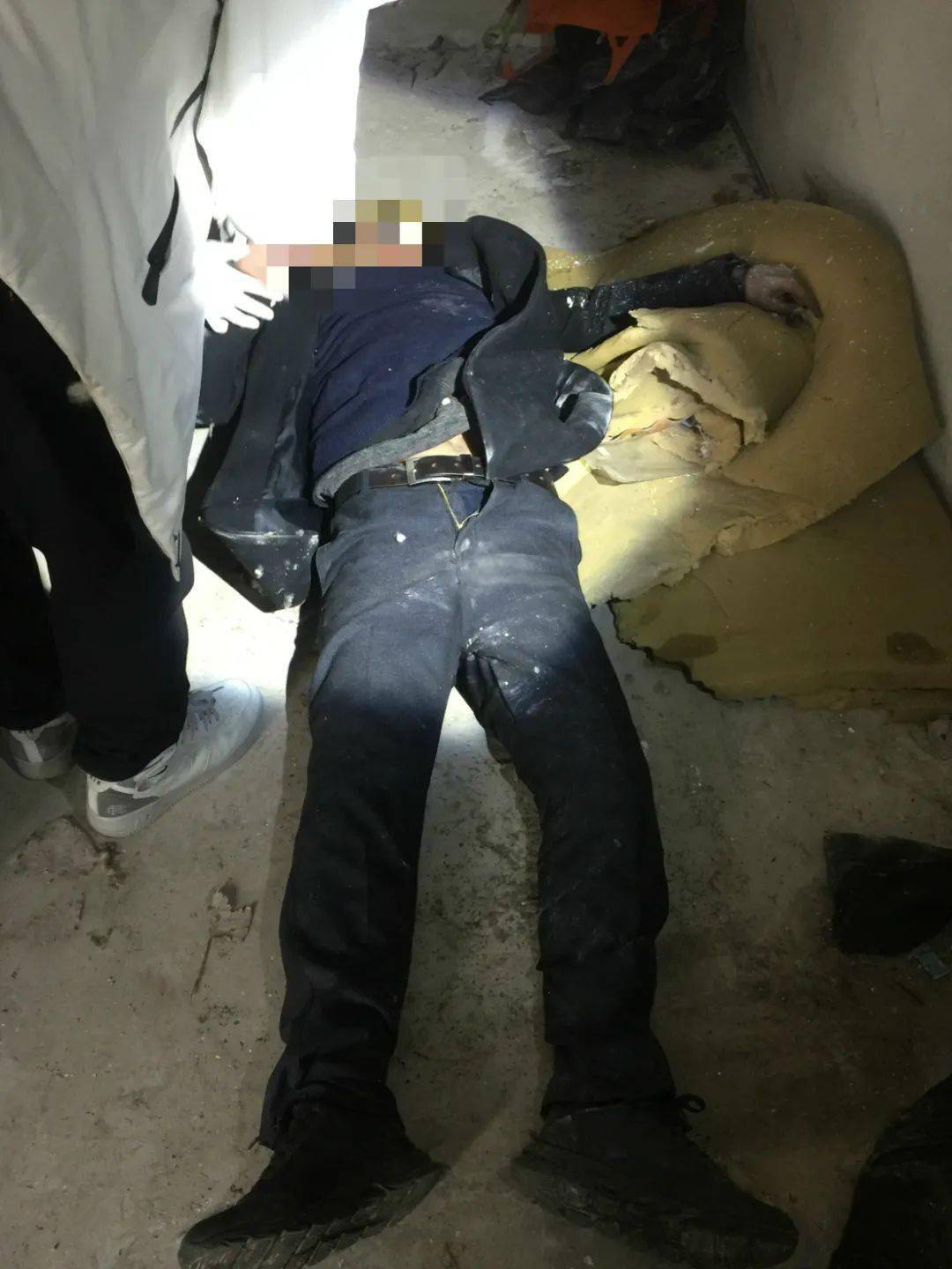 冶山发现一具无名尸体