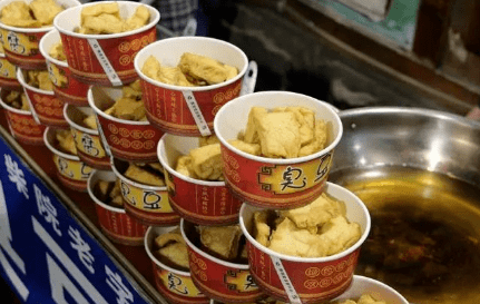 摆地摊卖什么火？这6种夜市小吃深受喜爱，成本不高，味道好