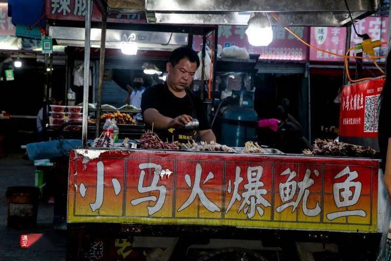 挡不住的人间烟火直击神木夜市摆地摊现状带你领略不一样的神木