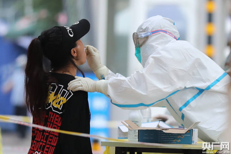 图集疫情之下的核酸检测北京累计采样2297万人