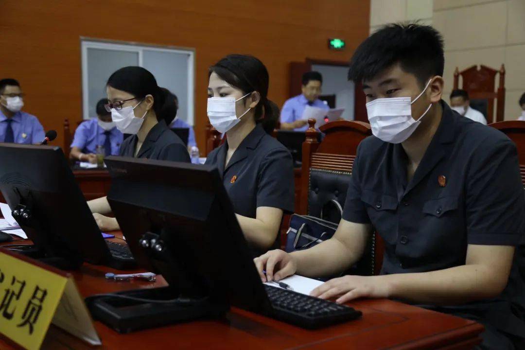 以商养黑,以黑护商……固镇审理一起涉黑案