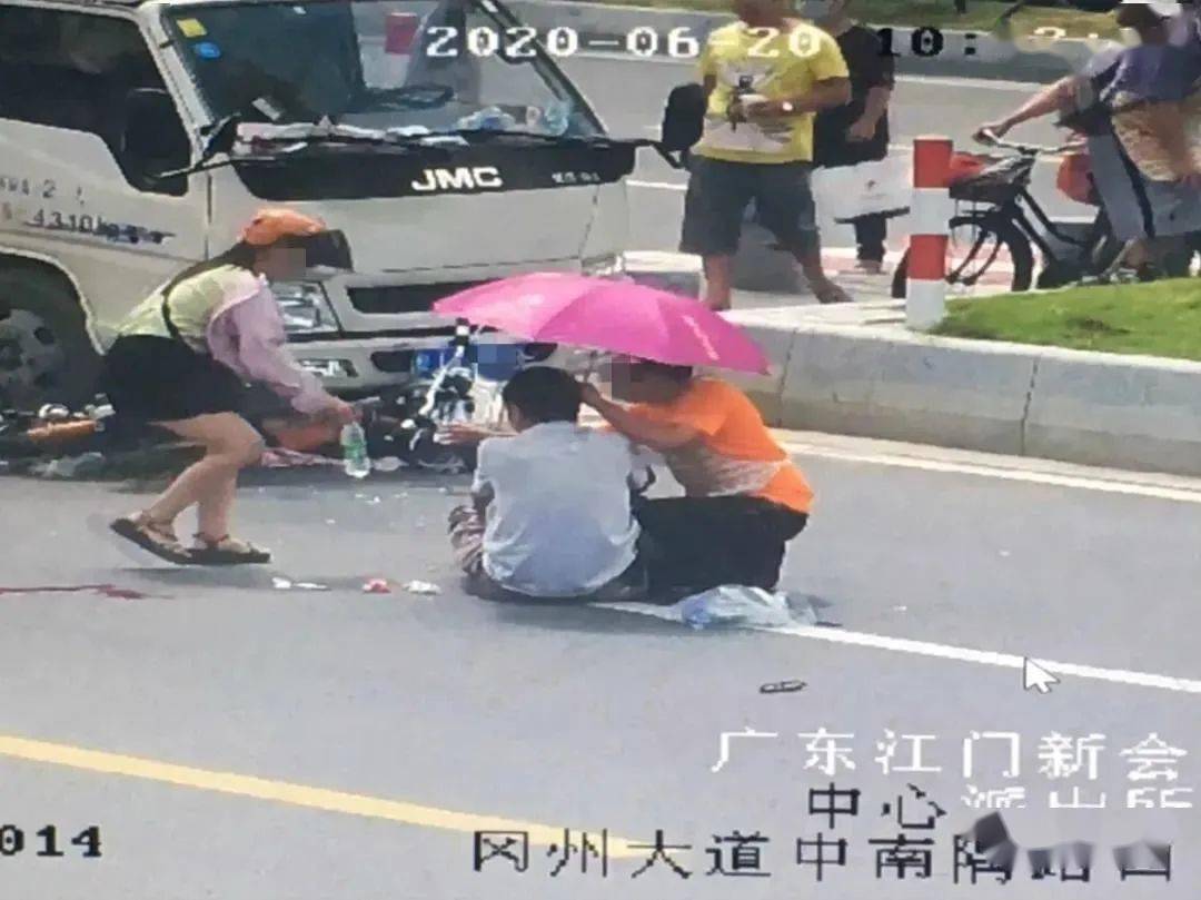 江门一货车撞飞电动车驾驶员伤者一度陷入昏迷双方都要担责原来是因为