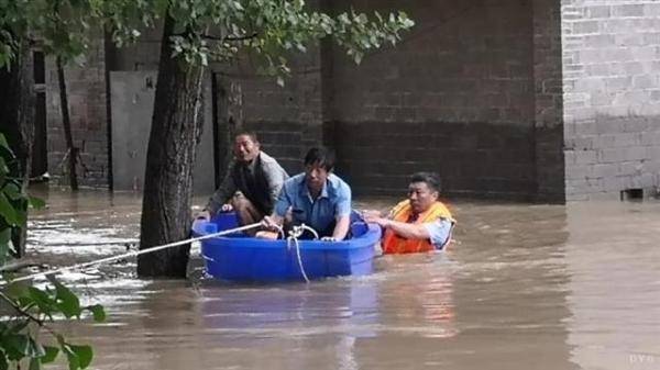 救援|暴雨袭城，他们救助群众1200余人