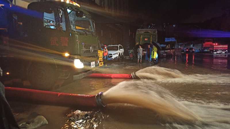 城区|宜昌市委书记：梳理强降雨中出现的内涝点，作为整治重点区域