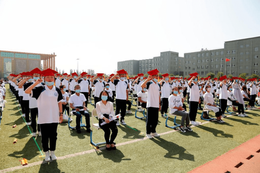 【校园进行时】十八而志,逐梦远航——包头市回民中学