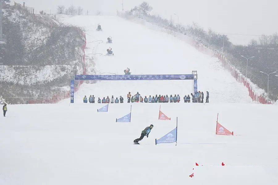 冰雪运动项目有"七"大替代项目,不一定要在冰上或雪上抖.