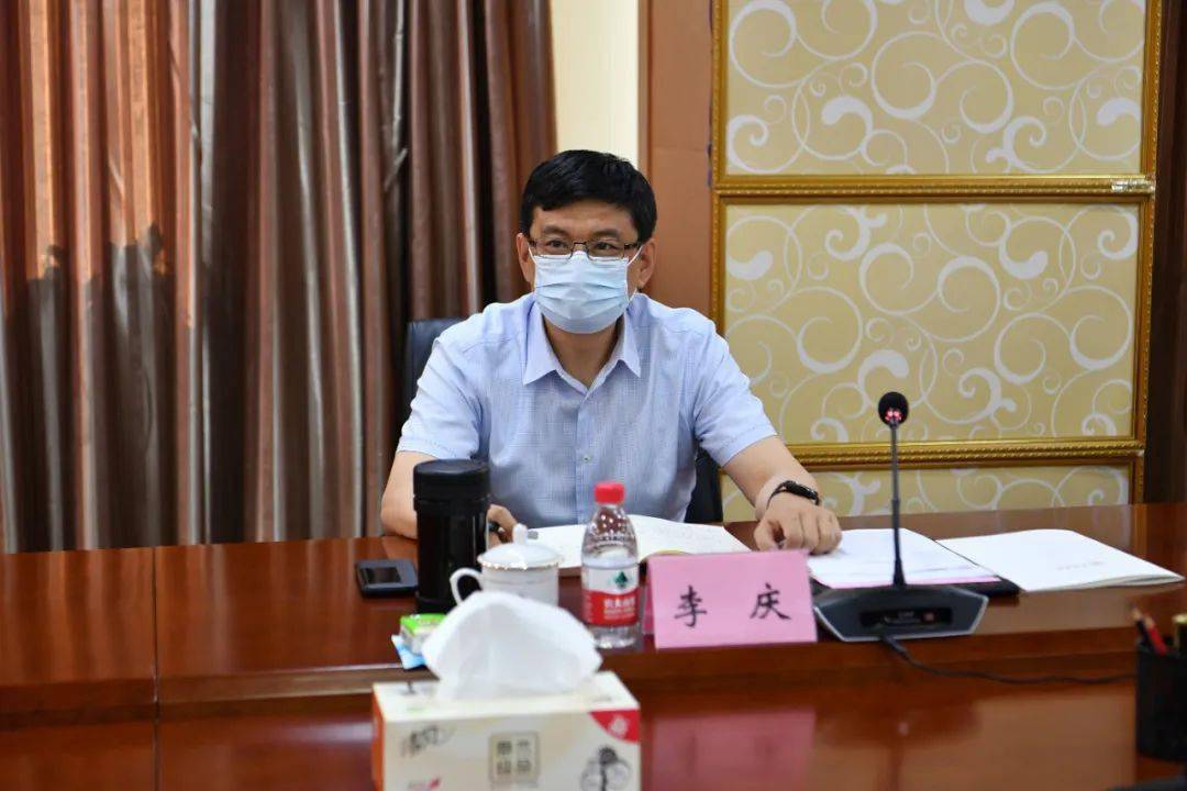 南岗区委、区政府与松雷实业集团领导会见座谈