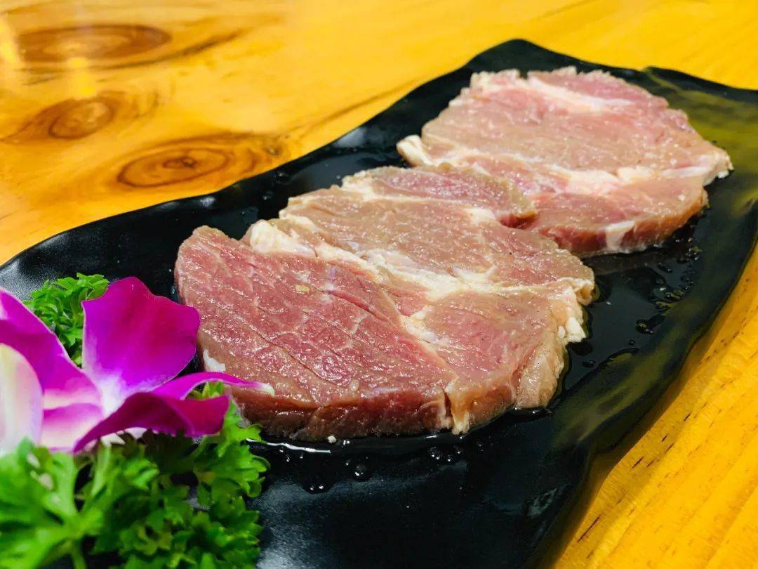 五花肉|开在东湖边的宝藏韩式料理店~【锦江山韩国料理】仅128元享门市价453元韩国料理3-4人烤肉套餐