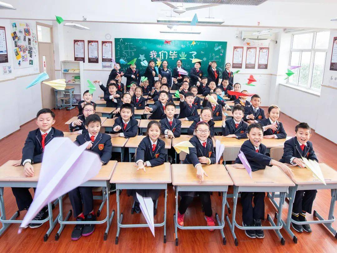上海小囡的毕业大片来啦~每一寸光阴都值得纪念!_小学