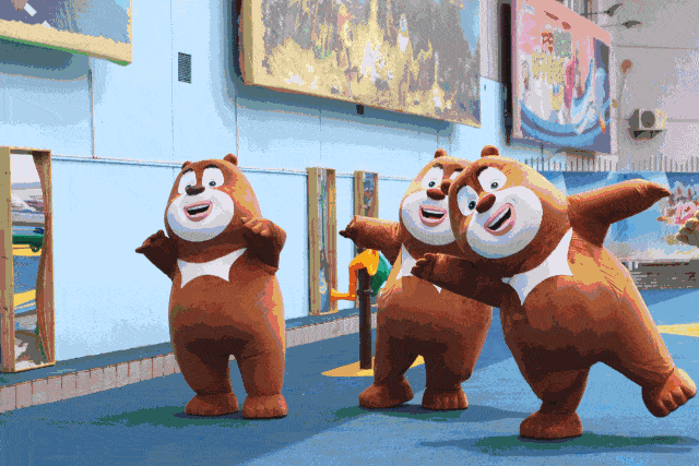 光头强,熊大,熊二 等着你来加入他们的奇妙旅程!
