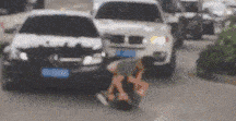 搞笑gif:这么可爱的妹子,真是头一次见到