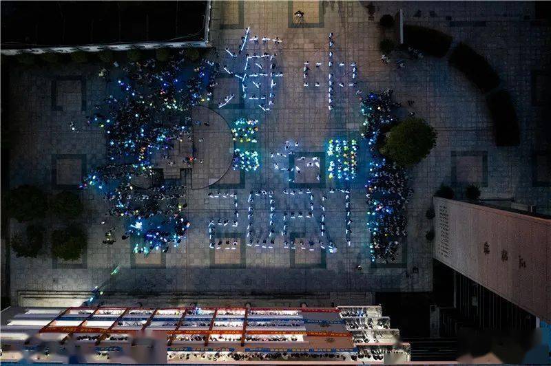 高三|永远难忘…海宁3所学校晚上出现震撼一幕…