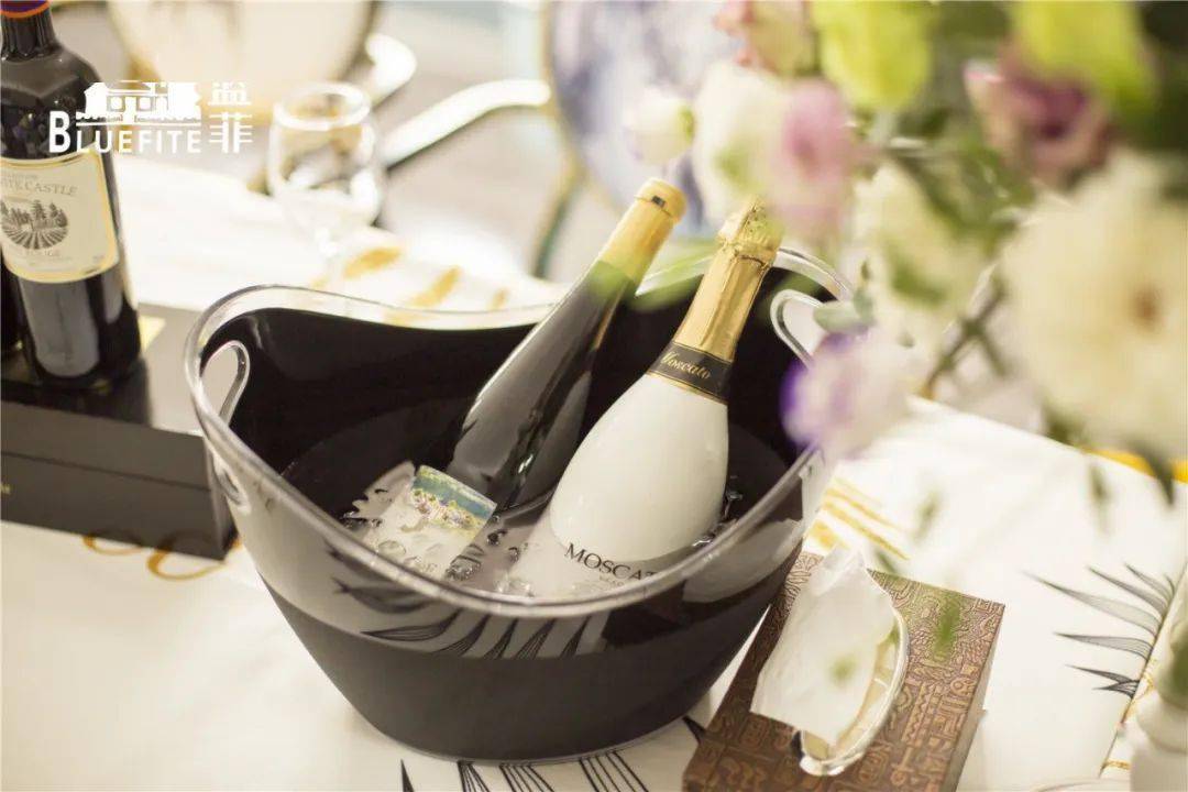 指南|让你告别沉闷夏日!葡萄酒快速“降温”指南