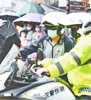 考点|考场外那些感人瞬间