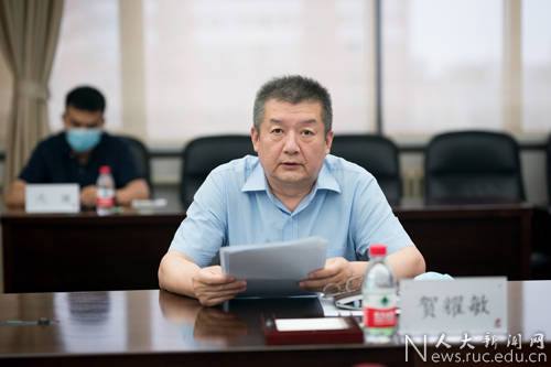 齐鹏飞宣读了书院干部任免决定.