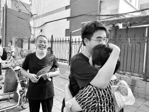 李皓|高考落幕释放青春模样 加油少年