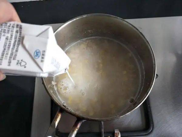 牛奶|香甜可口，营养能量足，越吃越健康早餐喝一碗