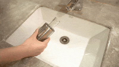 双枪|暗藏5处「机关」！解决厨房一顽疾这只中国造的10多块钱玻璃瓶