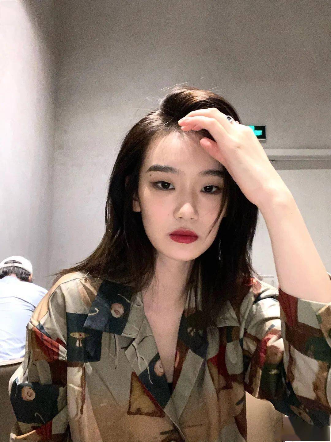 白姗|李泽懿&白姗最新大片来袭！是时候领略下东方宾利家仙女模特的魅力了...