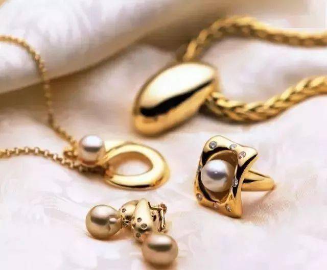 黄金|彩金戴久了竟然会掉色？不是买到假货，就是.....