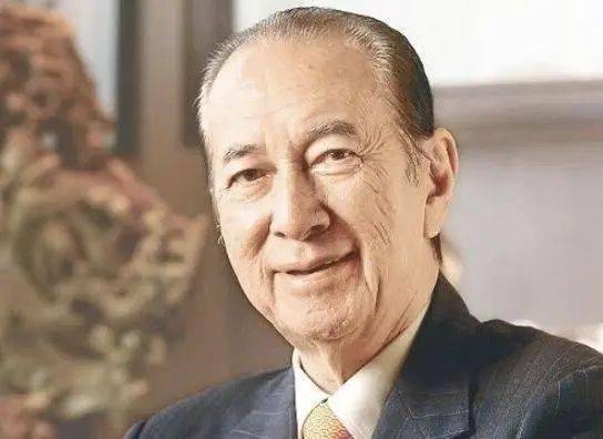 一路走好！众艺人公祭澳门赌王，TVB大姐大回忆