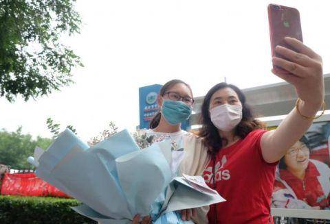 高考|现场 | 高考结束啦！