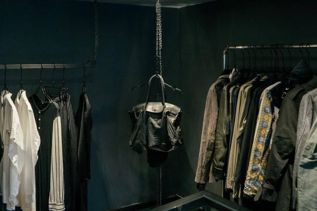 时装|今天逛了广州 3 家时装买手店，余额瞬间少了一半