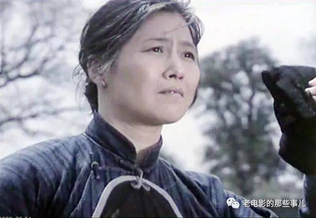 表演|60年代女星吴文华，美丽而温婉，《南海潮》主演