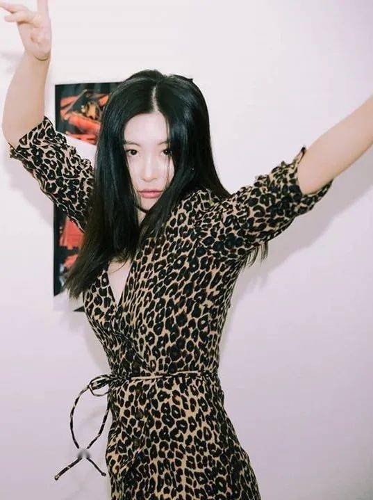 宣美|她就是传说中最会穿连衣裙的女人？