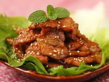 全家人|真好吃!简单全家人都抢着吃!美味的五花肉