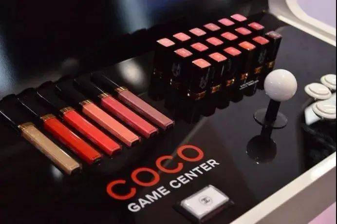 Armani|?美妆博物馆?丨当大牌们都开始认真做彩妆