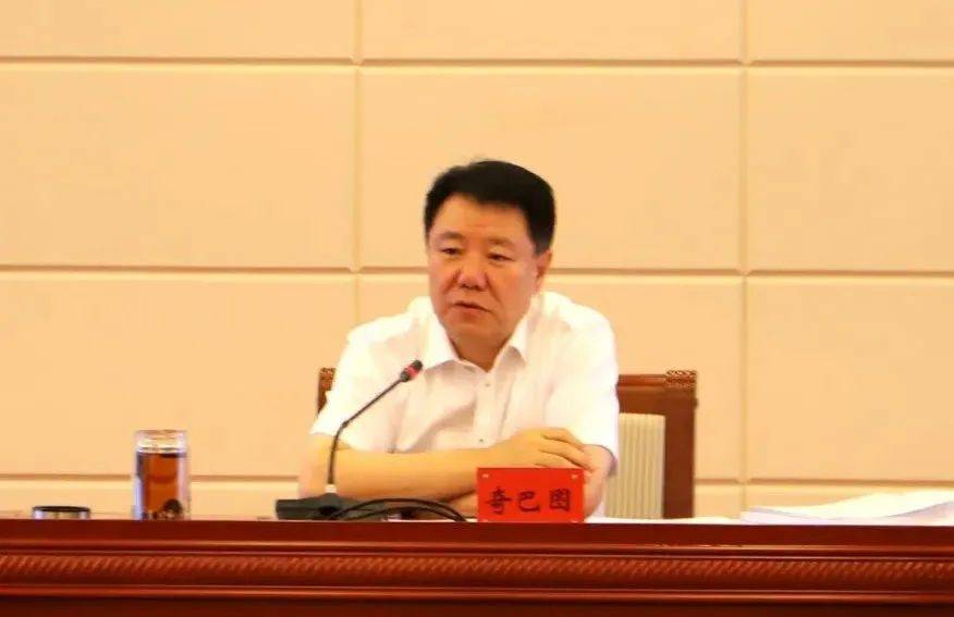 盟委副书记,盟长奇巴图出席会议并讲话,盟委委员,副盟长张国平主持