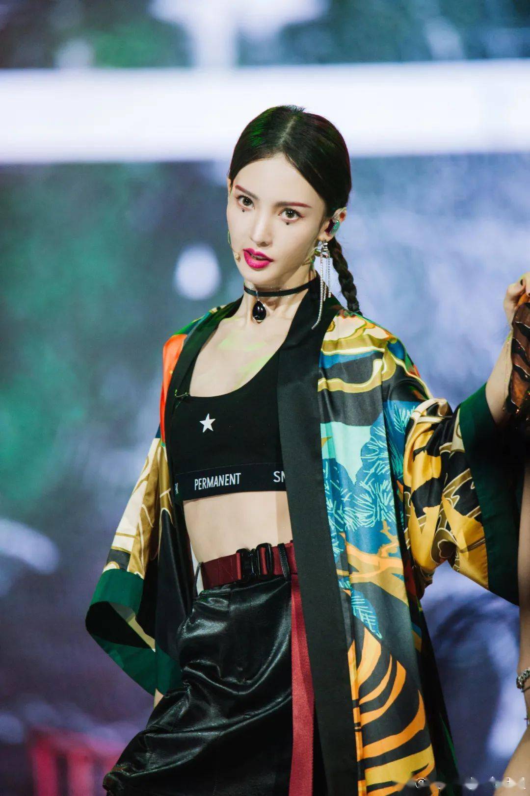 微博|堪比整容级的腮红画法,到底有多厉害?