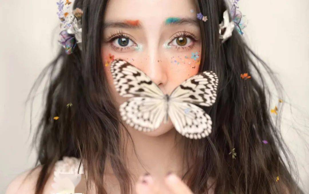 Jennie|继A$AP Rocky之后，Jennie、Kylie等人的种草又让蝴蝶元素在今年爆火。