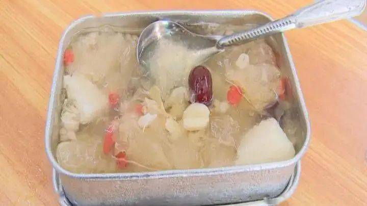 清补凉,在客家地区是夏天清热祛湿的糖水甜品.