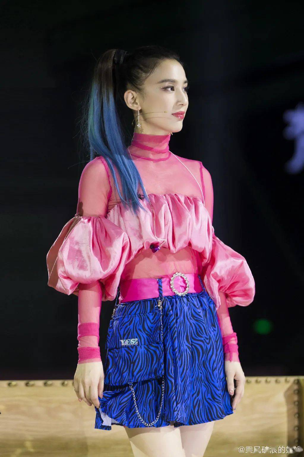 刘海染|看了王一博的新发色,我又动心了…