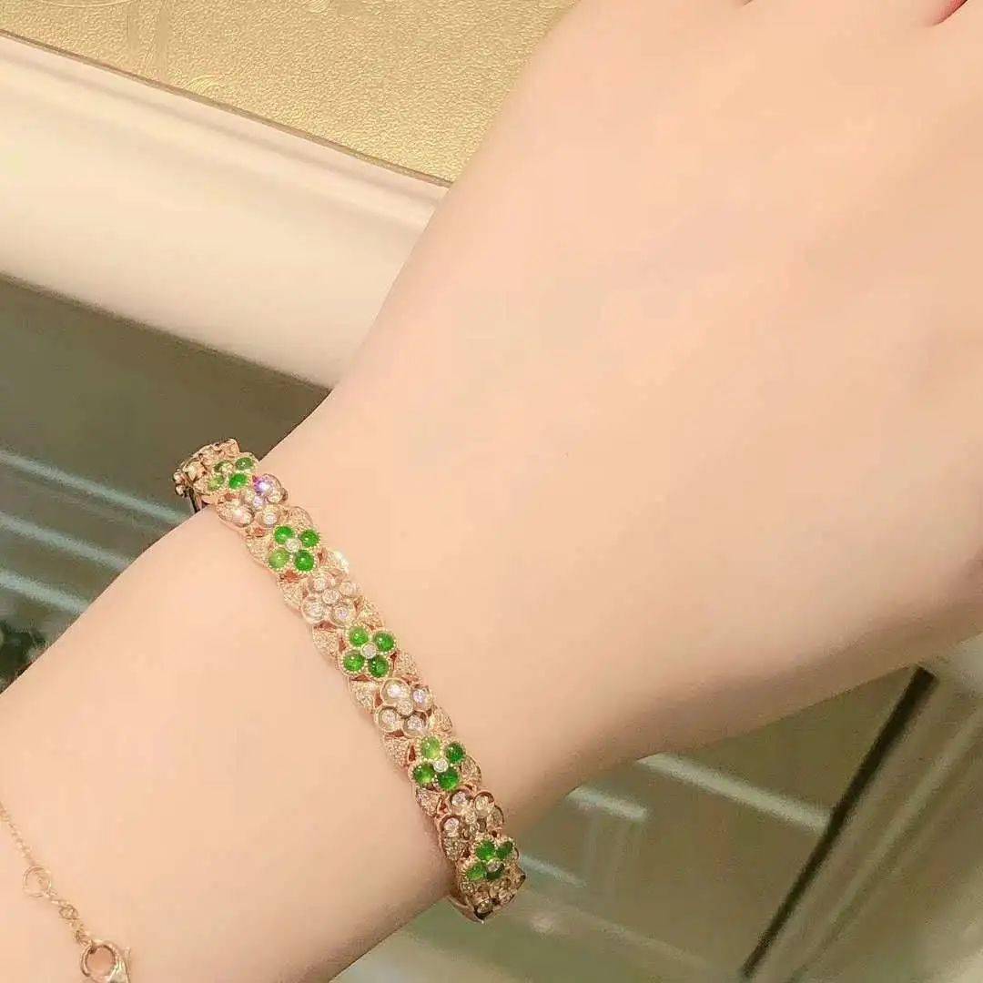 翡翠|会戴K金首饰才是真的美！根据年龄选择绝对加分~