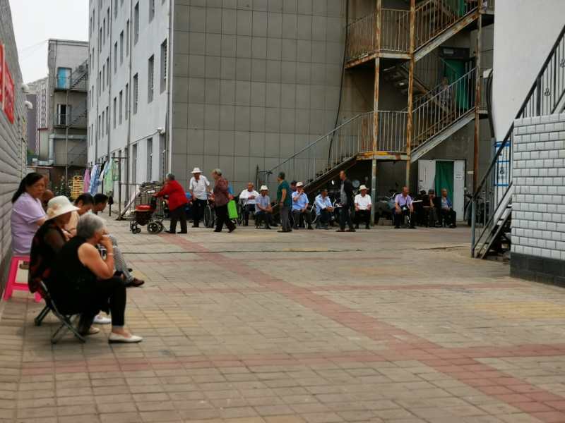 老人民营养老院杀人事件:坏脾气老头与稀缺护工