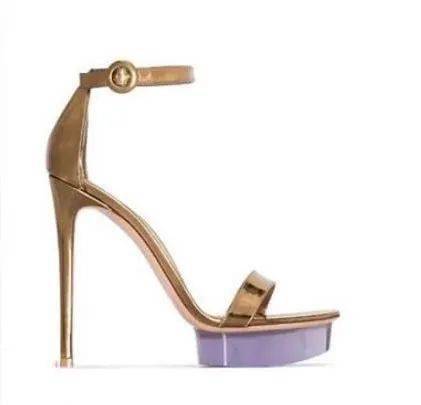 剧中|虽然是神经病，但够时髦就没关系！