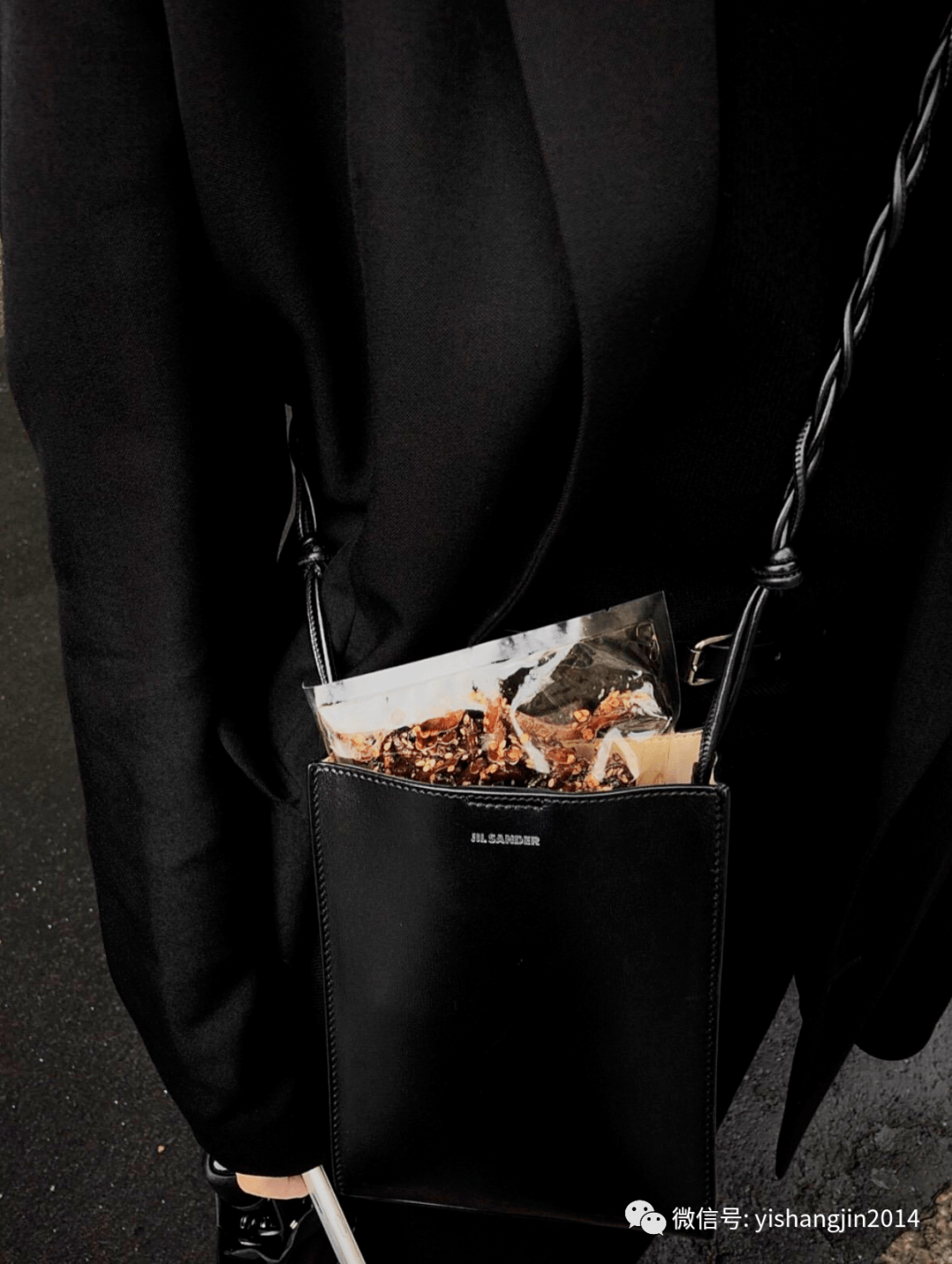 Tangle|团购 | 此生必收单品:极简美学代表作JS扭结相机包