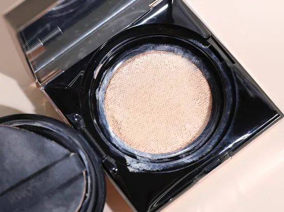 气垫|想碾压大牌还缺点实力，这届国货气垫全部翻车？