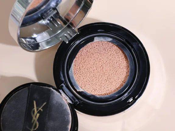 气垫|想碾压大牌还缺点实力，这届国货气垫全部翻车？